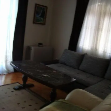 Mara * Biograd na Moru